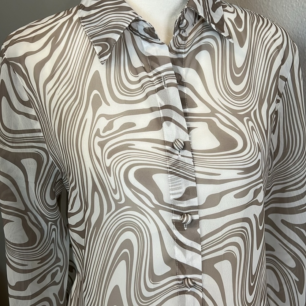 Princess Polly Hayden Shirt Beige Size 2 - Picture 2 of 9